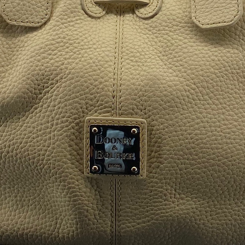 Dooney and Bourke Bag - Picture 3 of 8